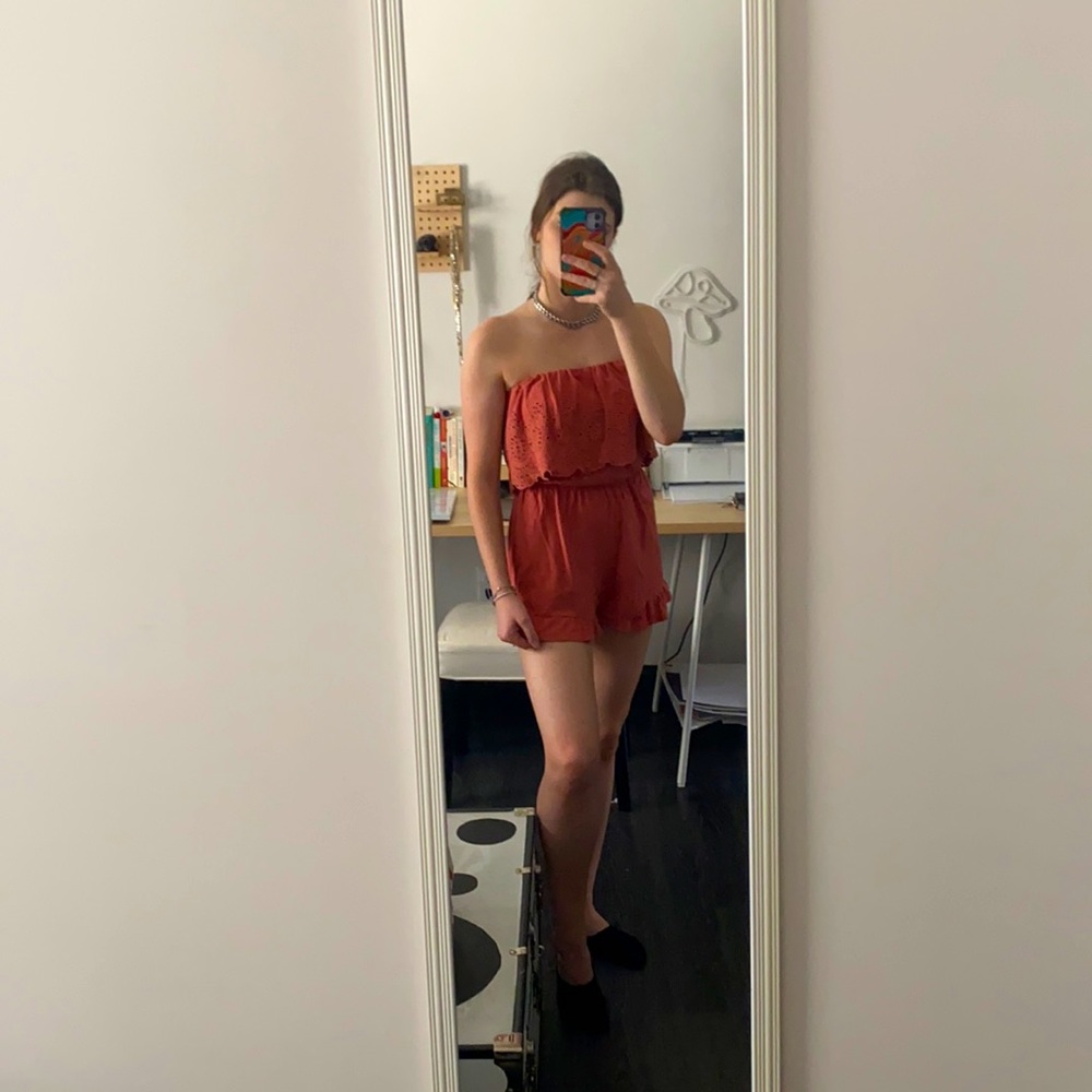 Cute romper!